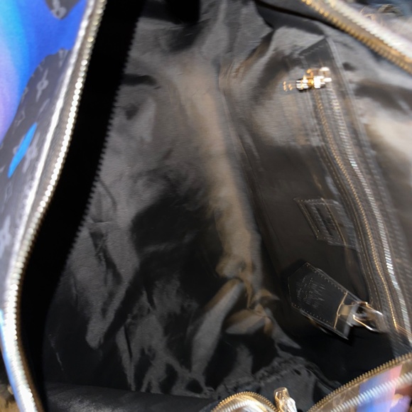 Louis Vuitton bag - Picture 8 of 11